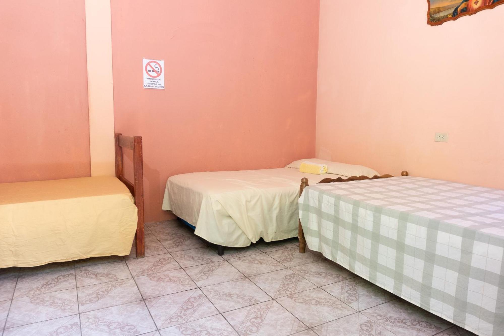 Hostal Delmy Suchitoto Exteriör bild
